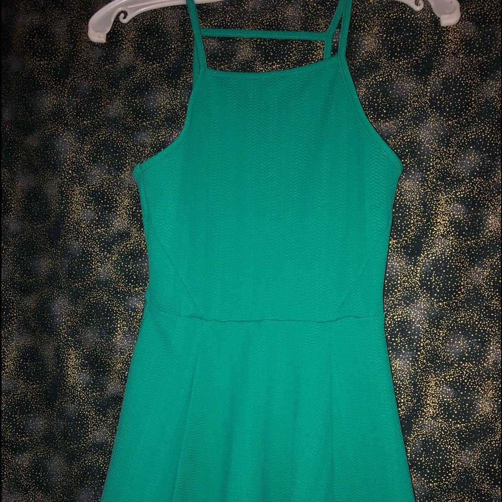Clothes - Picture 2 of 8